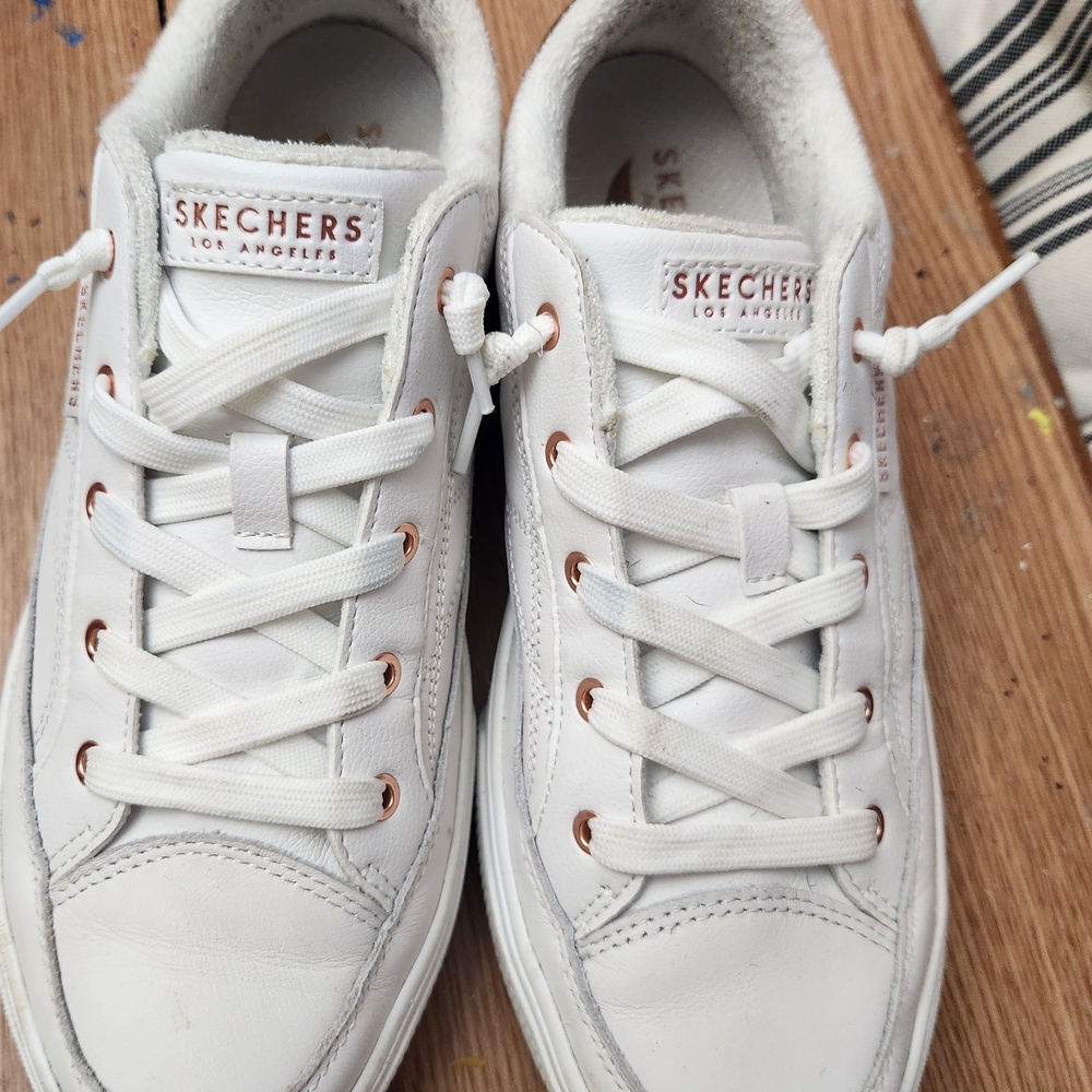 Skechers White and Rose Gold Casual Sneakers Women's 9.5